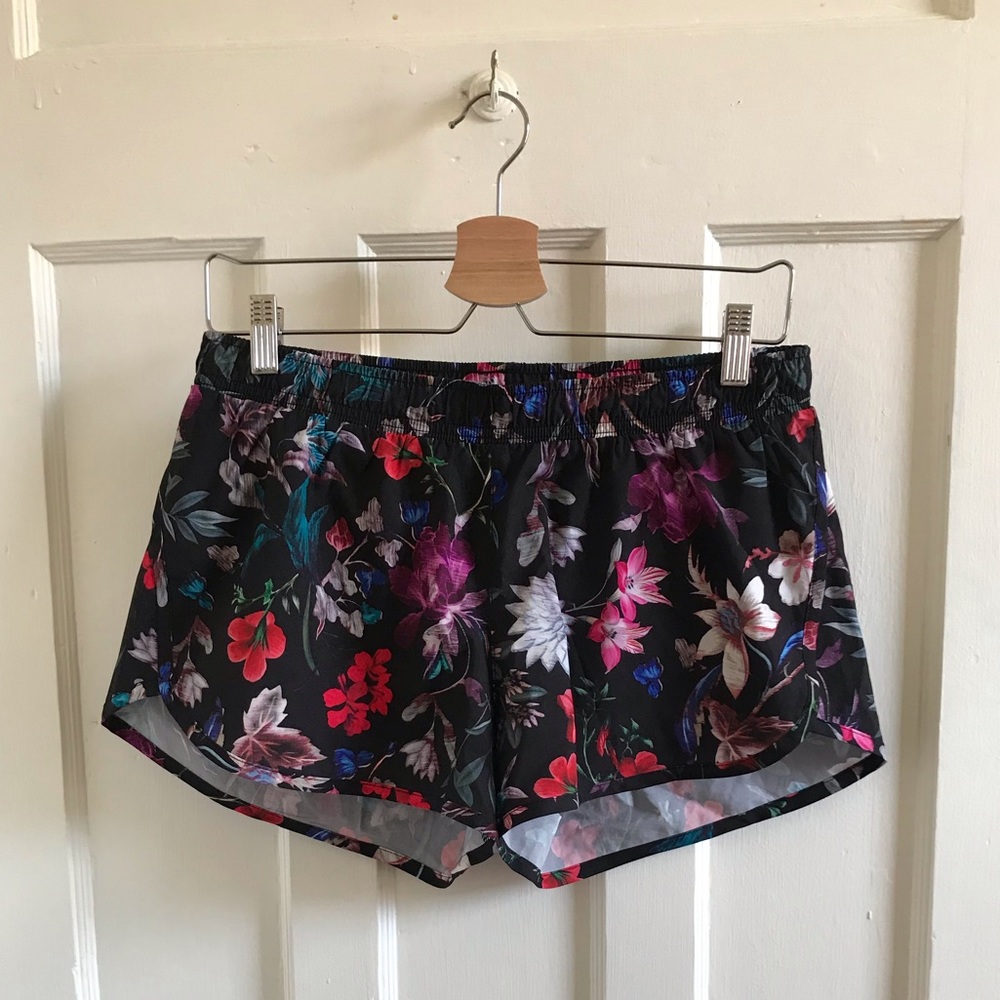 Floral printed running short